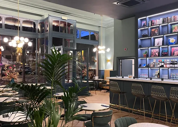 Hotel Le Parisien